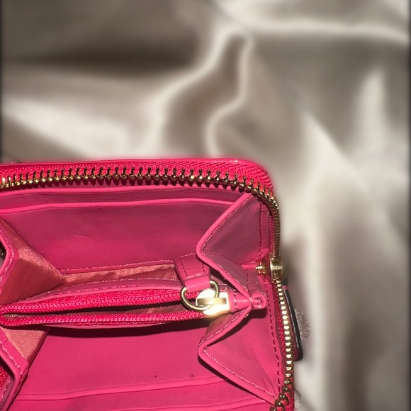 Authentic Coach Multicolor Crossbody Bag Canvas Patent Bag and Matching Wallet - Picture 9 of 9